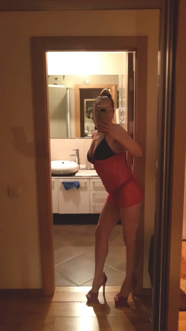 Selin Y. - Çankaya Genç Escort