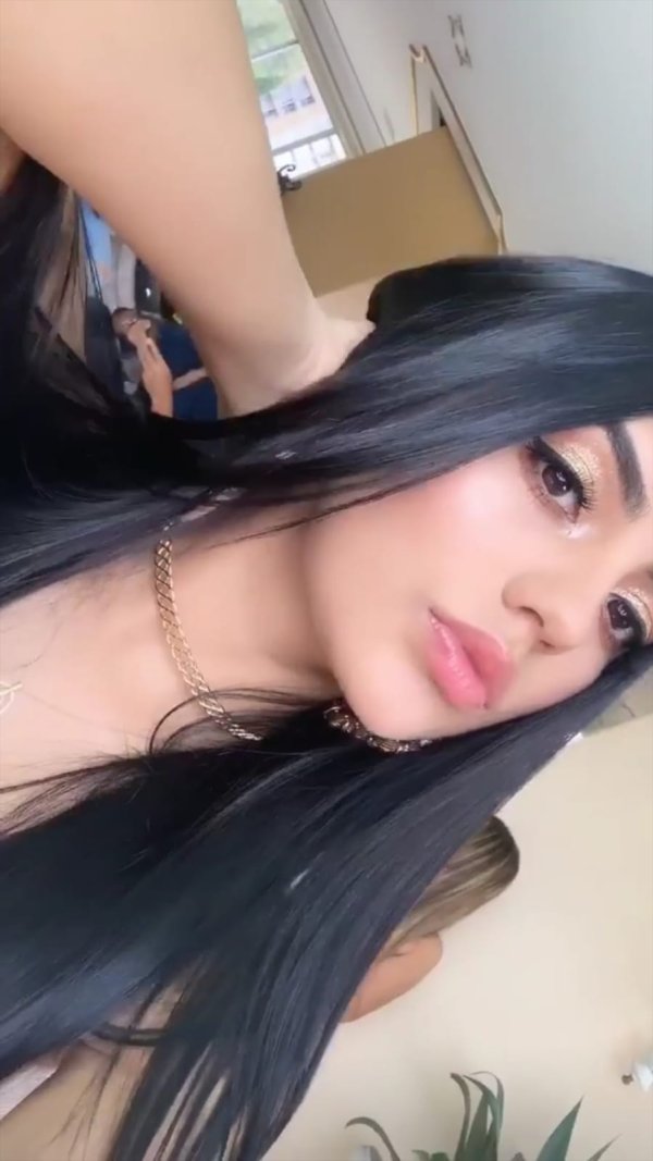 Zeynep E. - Keçiören Evi Olan Escort
